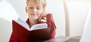 Учеба будущего: украинские школы начали подключать к электронным дневникам и журналам