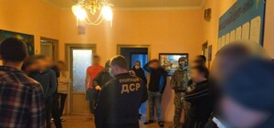 Насильно удерживали клиентов: в Одессе 