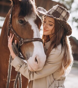 Запомнится надолго: где в Одессе покататься на лошадях