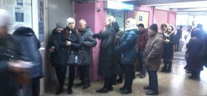 Возле пунктов приема коммунальных платежей: в мэрии Харькова обещают установить лавочки в переходах метро