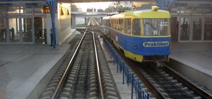 Протест на рельсах: на Борщаговке заблокировали движение трамвая