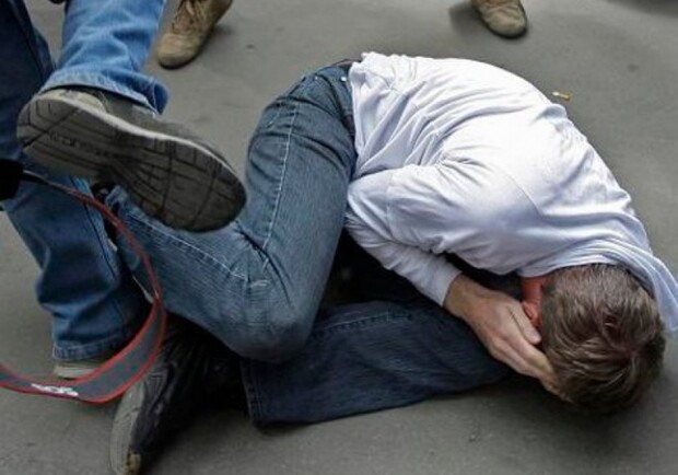 В Пологах жестоко избили подростка: школьник находится в больнице. Фото: Getty Images