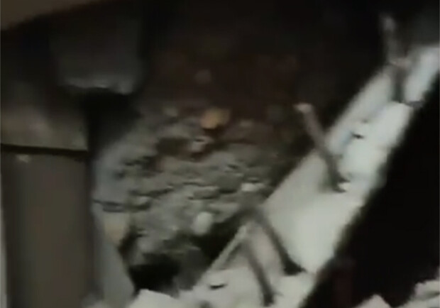 Жесть: в районе Маяковского обрушился потолок в общежитии (видео) - фото @zp_news