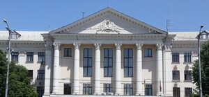 Чтобы мало не было: в мэрии Запорожья хотят увеличить штат чиновников