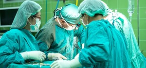 Пациент был в сознании: в Киеве провели уникальную операцию на сердце