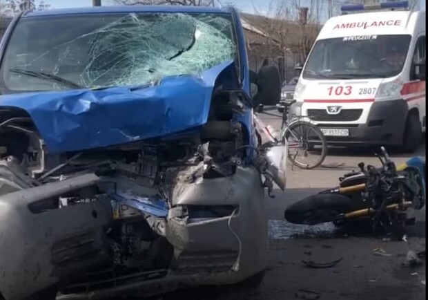 Жуткое ДТП в Бердянске: пострадали трое человек. Скриншот из видео
