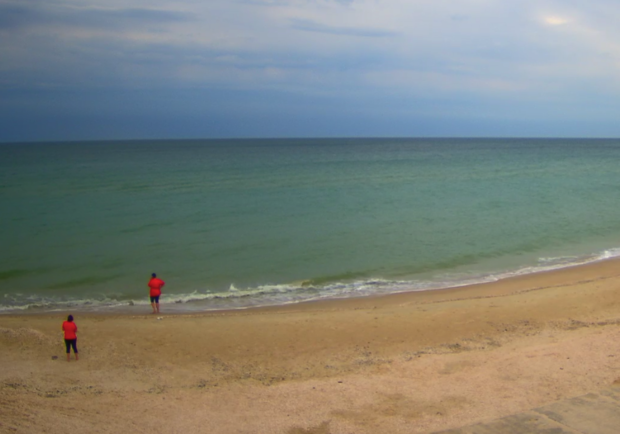 Купаться рановато: какая сейчас температура воды в Азовском море - фото kirillovka.ks.ua