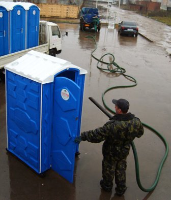 Мэр озаботился отсутствием туалетов в городе.
Фото biotualet.if.ua