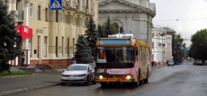 Из-за крестного хода: в центре Харькова пять автобусов и два троллейбуса изменят маршрут