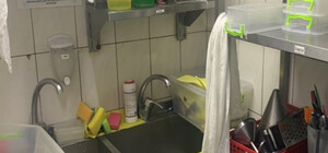 Уже 78 пострадавших: как выглядит кухня ресторана 