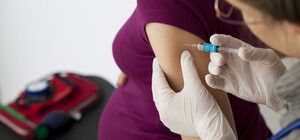 Получи ответ: какими вакцинами от COVID-19 можно делать прививки беременным