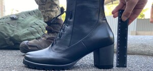 В Минобороны пошли на уступки: киевским курсанткам изменят парадную обувь