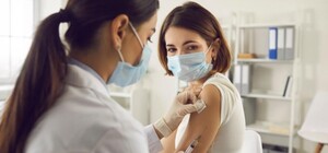 Їдь та вакцинуйся: львів'янам пропонують знижку на таксі