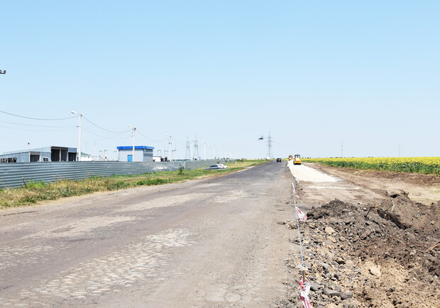 Могут перекрывать дорогу: на еще одной запорожской трассе начался ремонт - фото