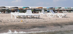 Можно ехать: в Приморске нет медуз и полупустые пляжи