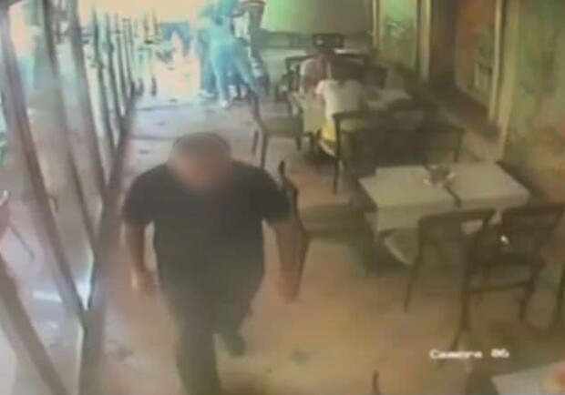 В Запорожье у женщины в кафе украли 12 тысяч - фото: ГУНП