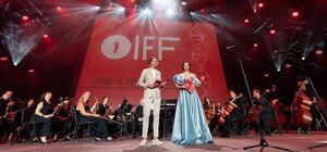 Закрытие ОМКФ-2021: какие образы стали лучшими на красной дорожке