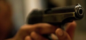 Из-за неодетой маски: в Днепре мужчина выстрелил в посетителя АТБ