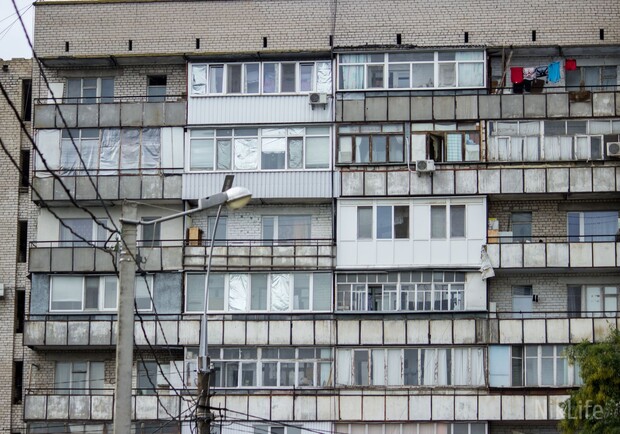 В Запорожье пенсионер упал с 6 этажа: подробности. Фото: Википедия