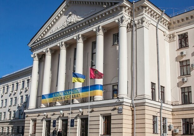 Отставка Буряка: запорожские депутаты выбрали новых заместителей мэра. Фото: викиепедия