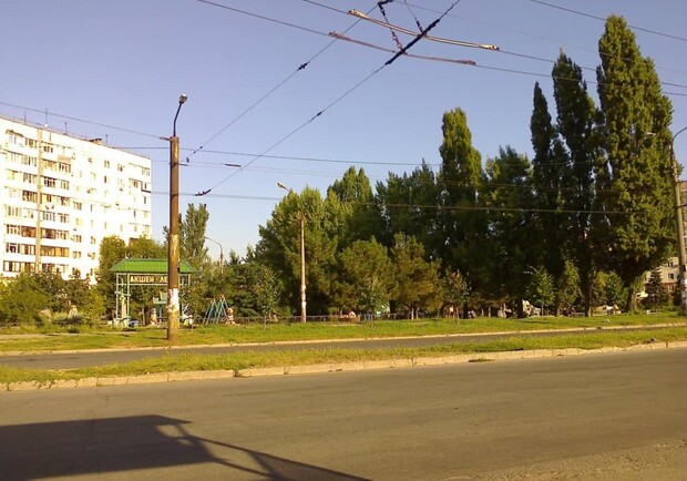 Давно пора: на Бородинском хотят реконструировать сквер. Фото: wikimapia.org