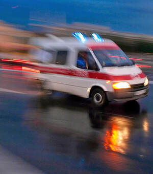 Летять на допомогу: чому поліція штрафує «швидкі» за перевищення швидкості 