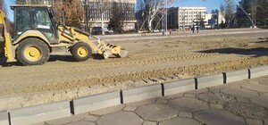 В Запорожье на Фестивальной кроме катка установят ледяную горку и елку