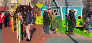 На Русановской набережной появилась ультрасовременная детская площадка