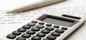 Киевлянам прислали платежи за домофоны, которых нет: коммунальщики проблему игнорируют