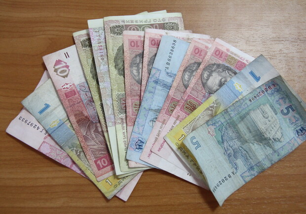 С начала года запорожцы стали зарабатывать больше.
Фото vgorode.ua.