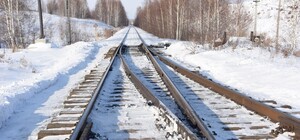 На колії у Львові знайшли непритомного чоловіка