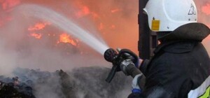 В Харькове горел строительный супермаркет 