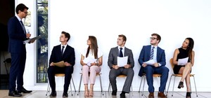 Строители, фармацевты, врачи: какие специалисты востребованы в Харькове