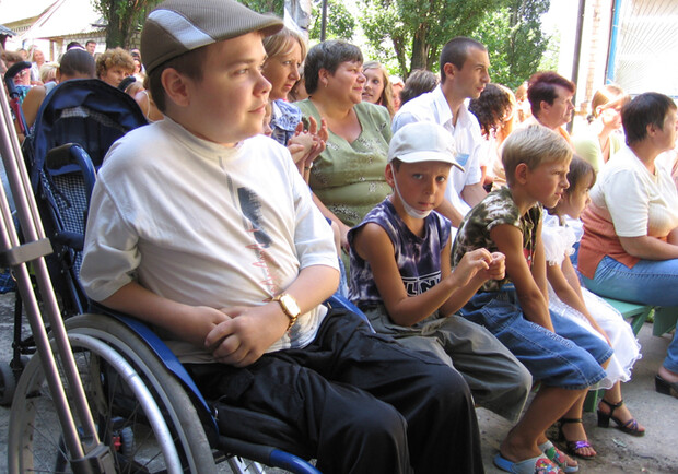 Около 20 тысяч запорожских детей - на грани. выживания.
Фото Александры РЯБОВОЙ vgorode.ua
 