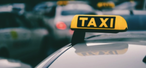 В Запорожье из-за непогоды взлетели цены на такси