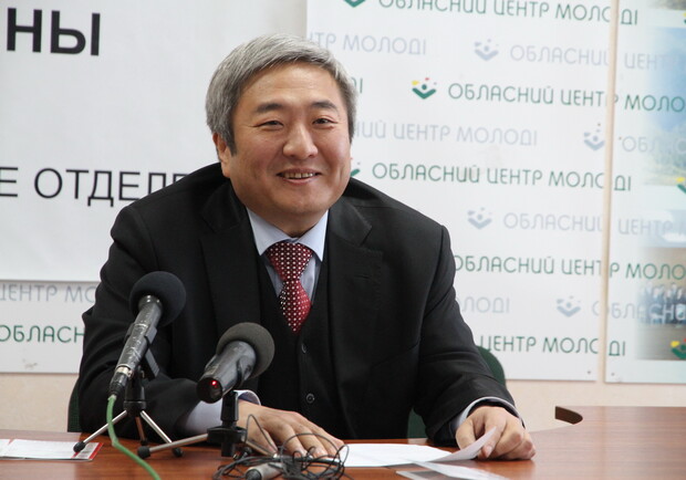 Александр Син рекомендовал усилить права СЭС в отношении "стихийщиков".
Фото vgorode.ua