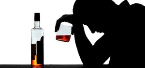 Под Одессой трое солдат отметили Новый год алкоголем: один захлебнулся рвотой