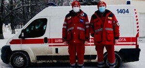 Упал без сознания на улице: в Харькове медики 