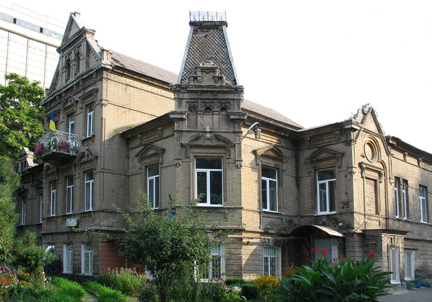 Семеро запорізьких будівель внесено до Держреєстру нерухомих пам'яток України. 