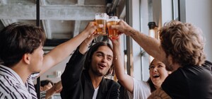 Пити пиво та веселитися: дніпрян запрошують знятися у кліпі відомої групи