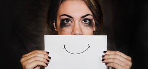 У Львові діє безкоштовна цілодобова лінія психологічної підтримки – контакти