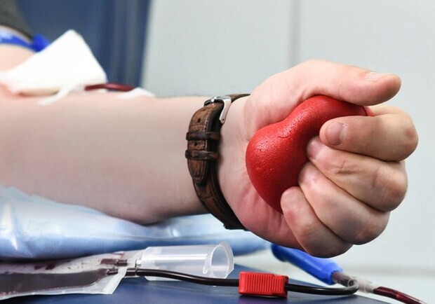 Жителей Запорожья просят сдать кровь: где и когда это можно сделать. 