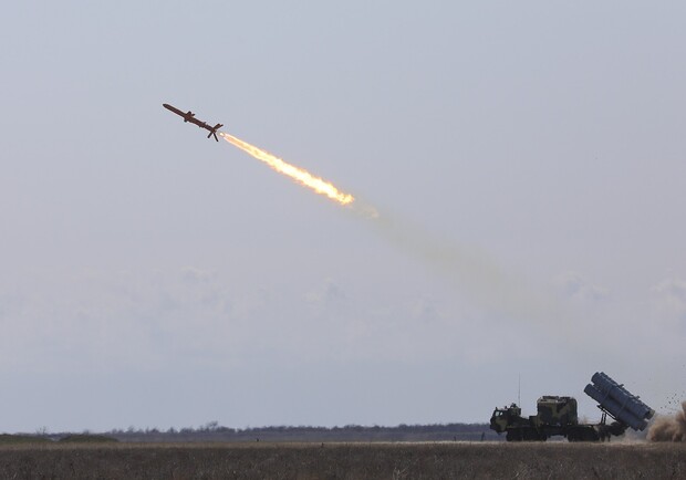 У небі над Запоріжжям знищили три ворожі крилаті ракети. 