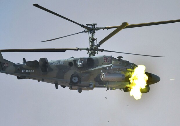 В районе Гуляйполя наши бойцы уничтожили три вражеских вертолета. 