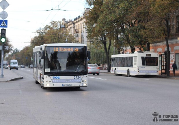 Як ходитиме громадський транспорт у Запоріжжі 8 та 9 травня 