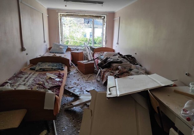В Запорожской области оккупанты ударили по больнице в Орехове  - 