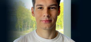 Львівський футболіст продає медаль чемпіона світу для допомоги постраждалим від війни