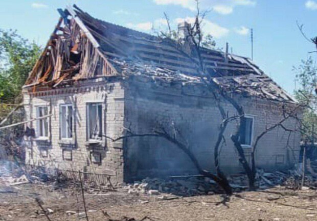 Окупанти обстріляли житлові квартали Комишувахи: є загиблий та поранені. 