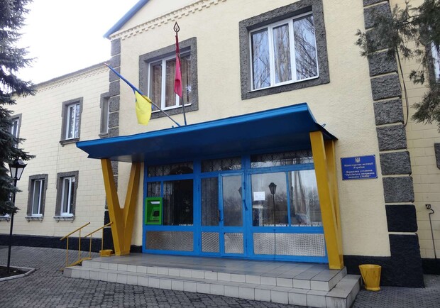 В Запорожской области из-за артобстрелов разрушена часть исправительной колонии. 
