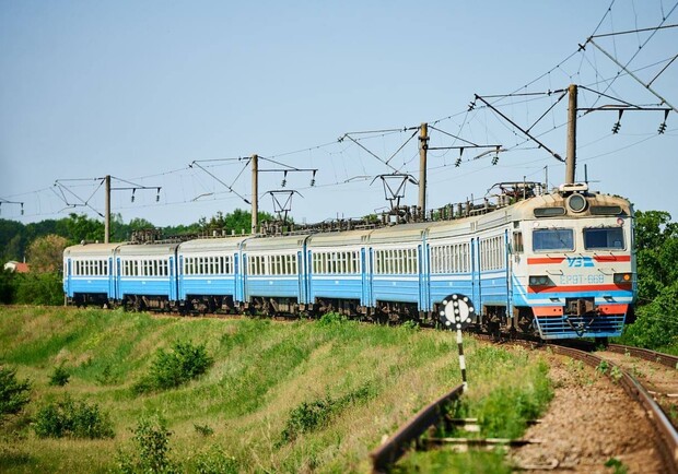 Из Запорожья через Днепр запустят новый поезд в Польшу - 
